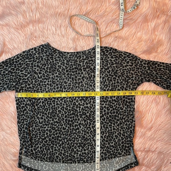 Juicy Couture Leopard Print Long Sleeve Soft Stretch Sleepwear Shirt - Picture 6 of 6